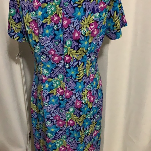 Dress - Picture 2 of 3